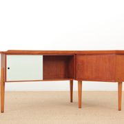 Bureau scandinave boomerang en teck d'Arne Hovmand Olsen