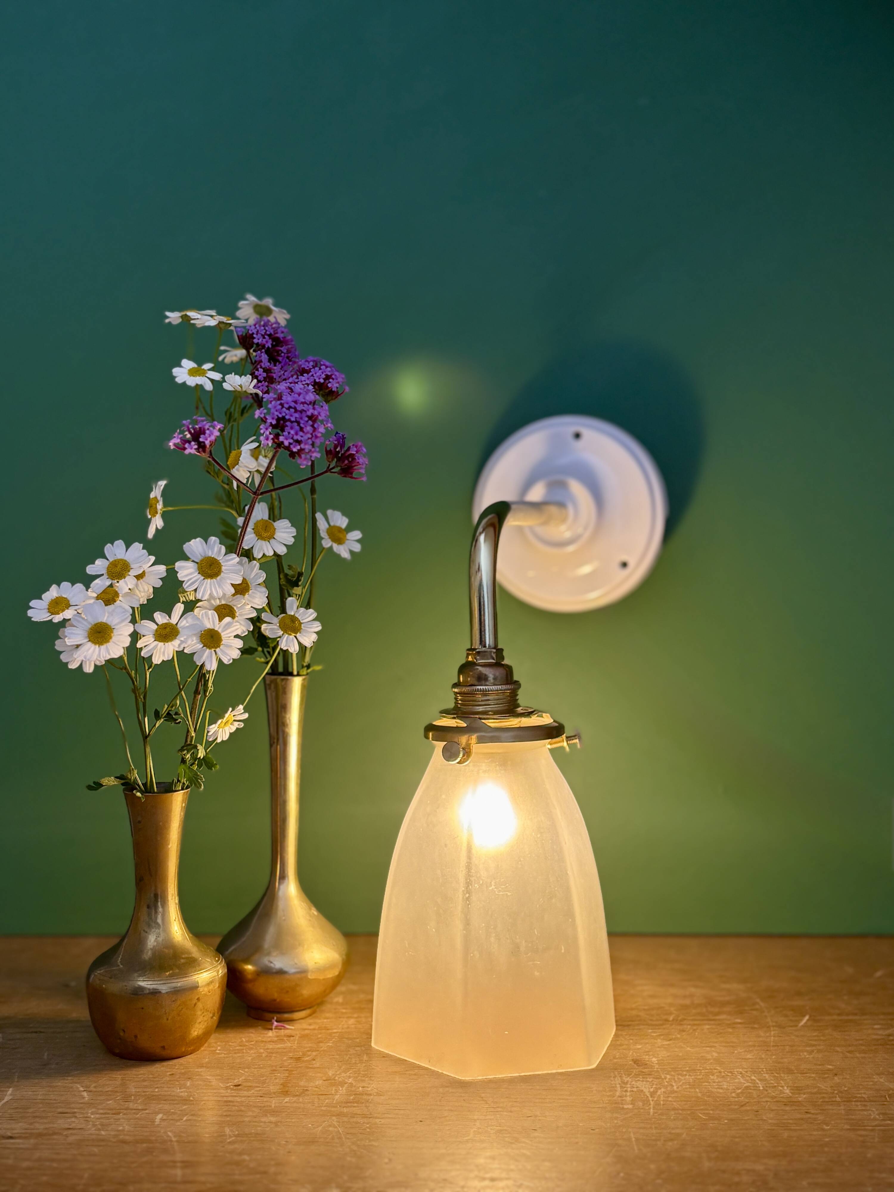Vintage frosted glass tulip wall light