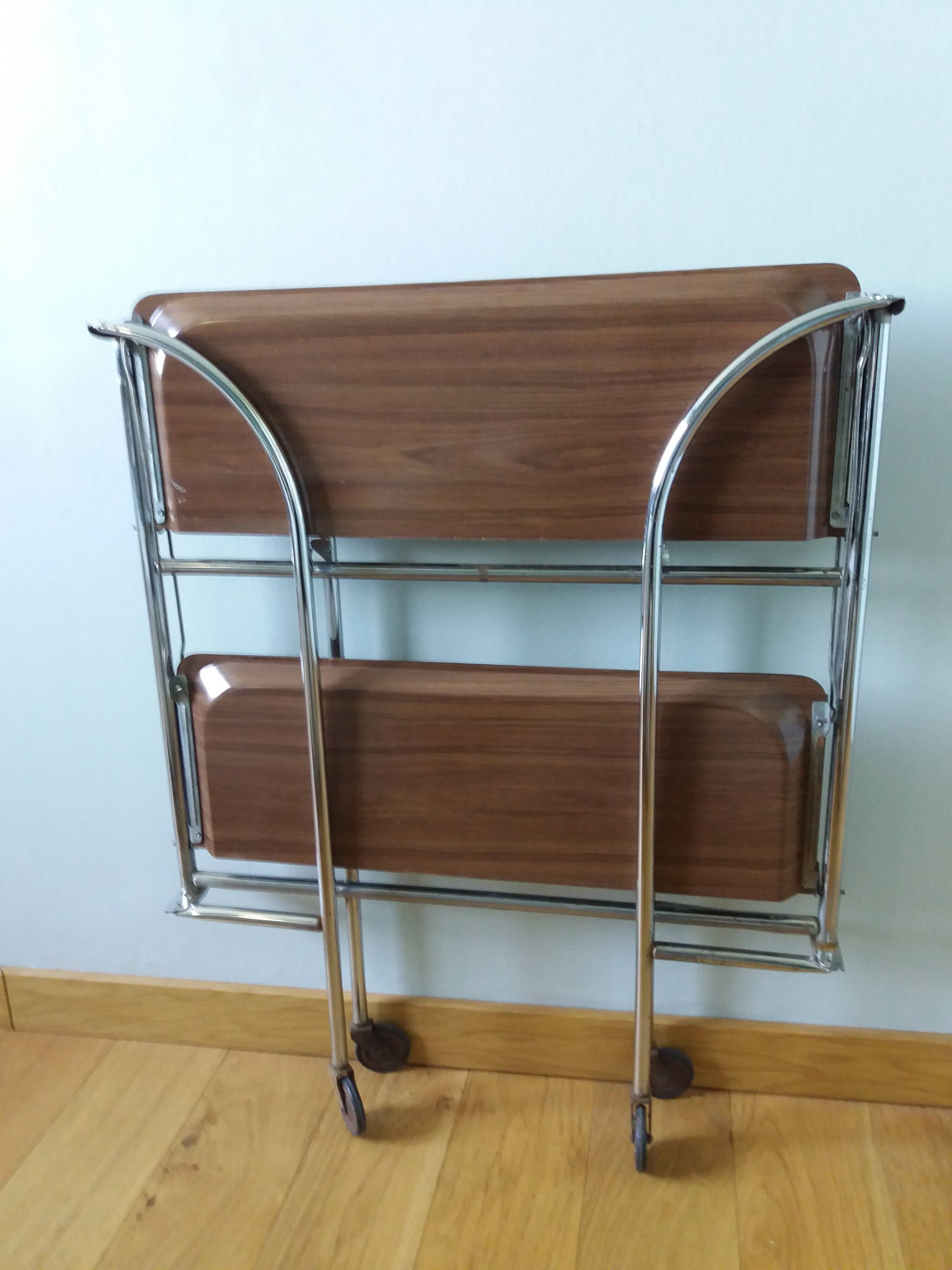 Folding trolley on wheels