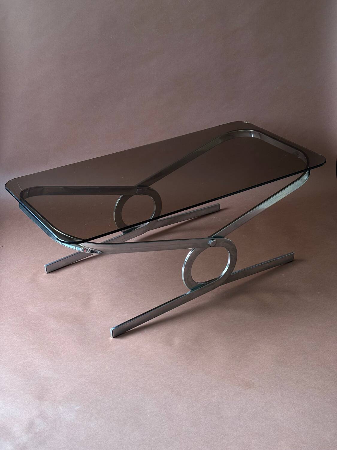 Table basse verre fumé et chrome 1970