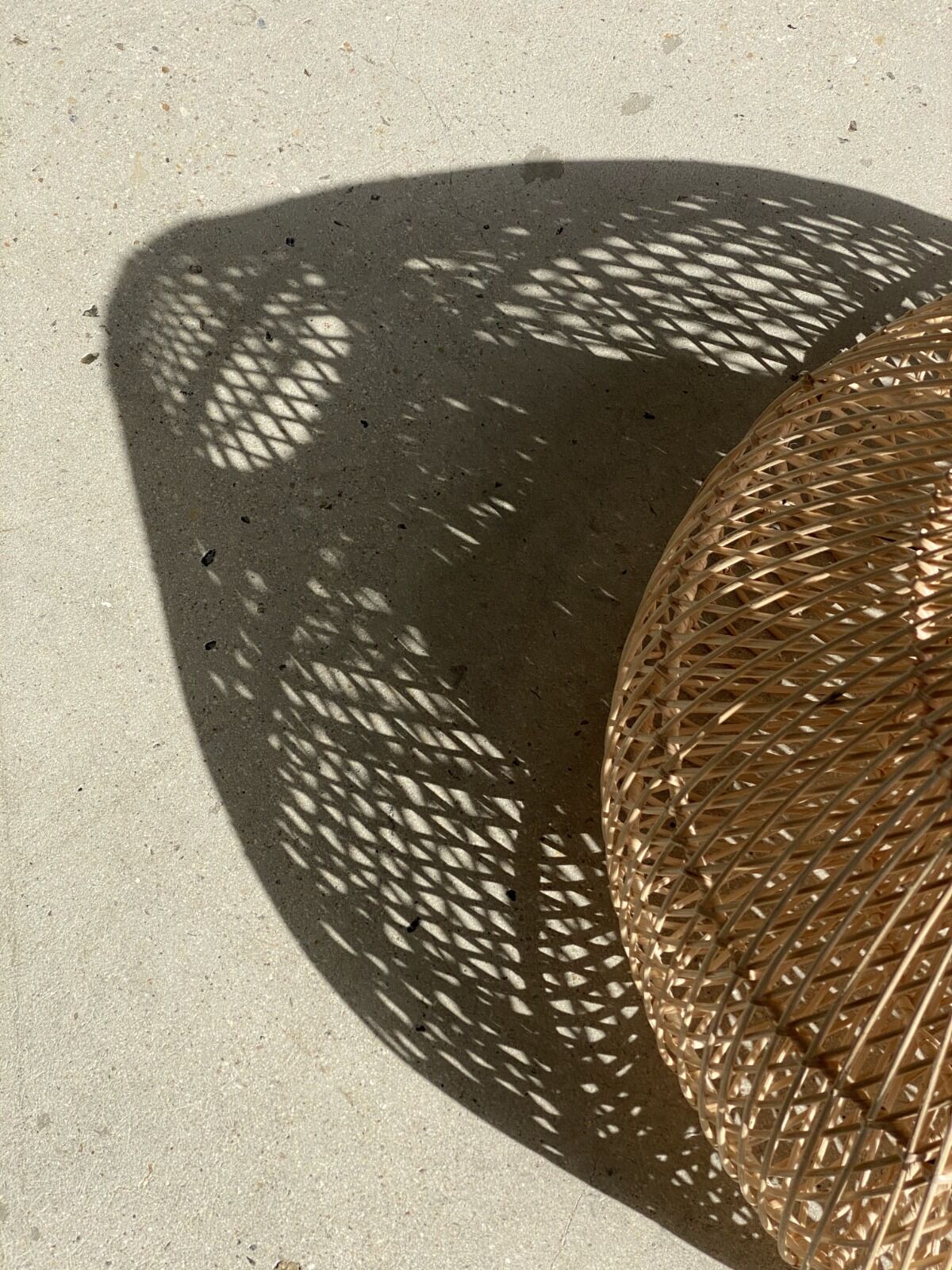 Small rattan lampshade in the shape of a braided hat