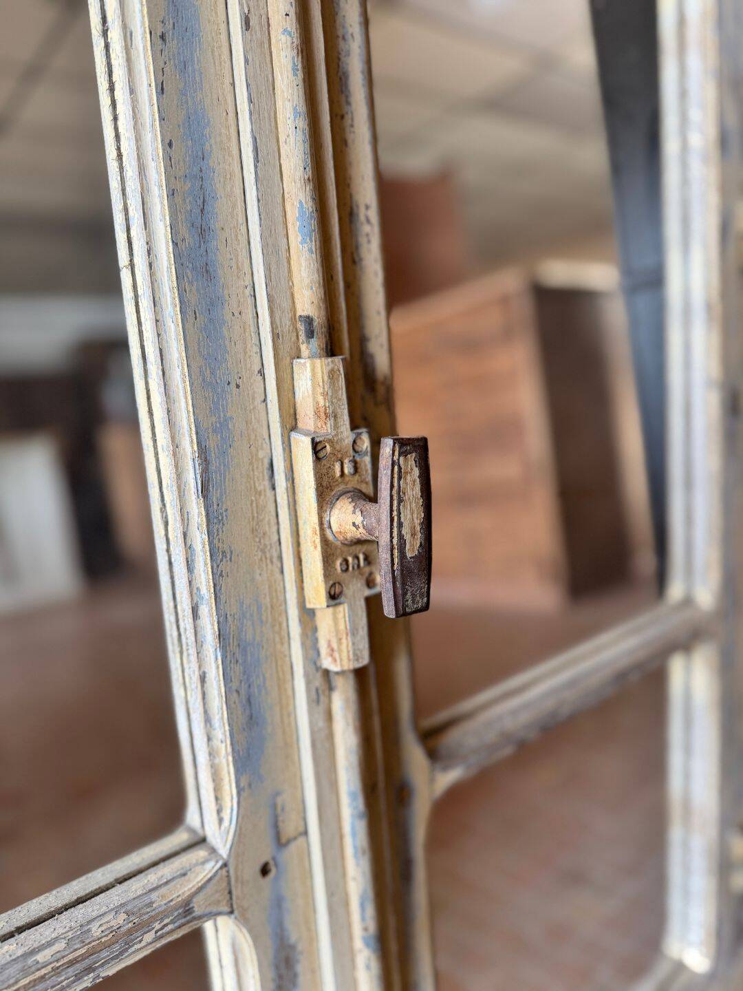Ancien miroir industriel en bois - Début XXᵉ siècl