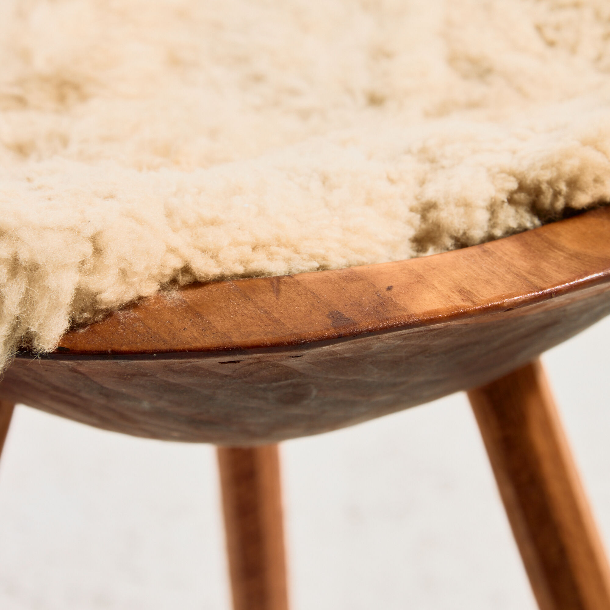 Tabouret de traite artisanal