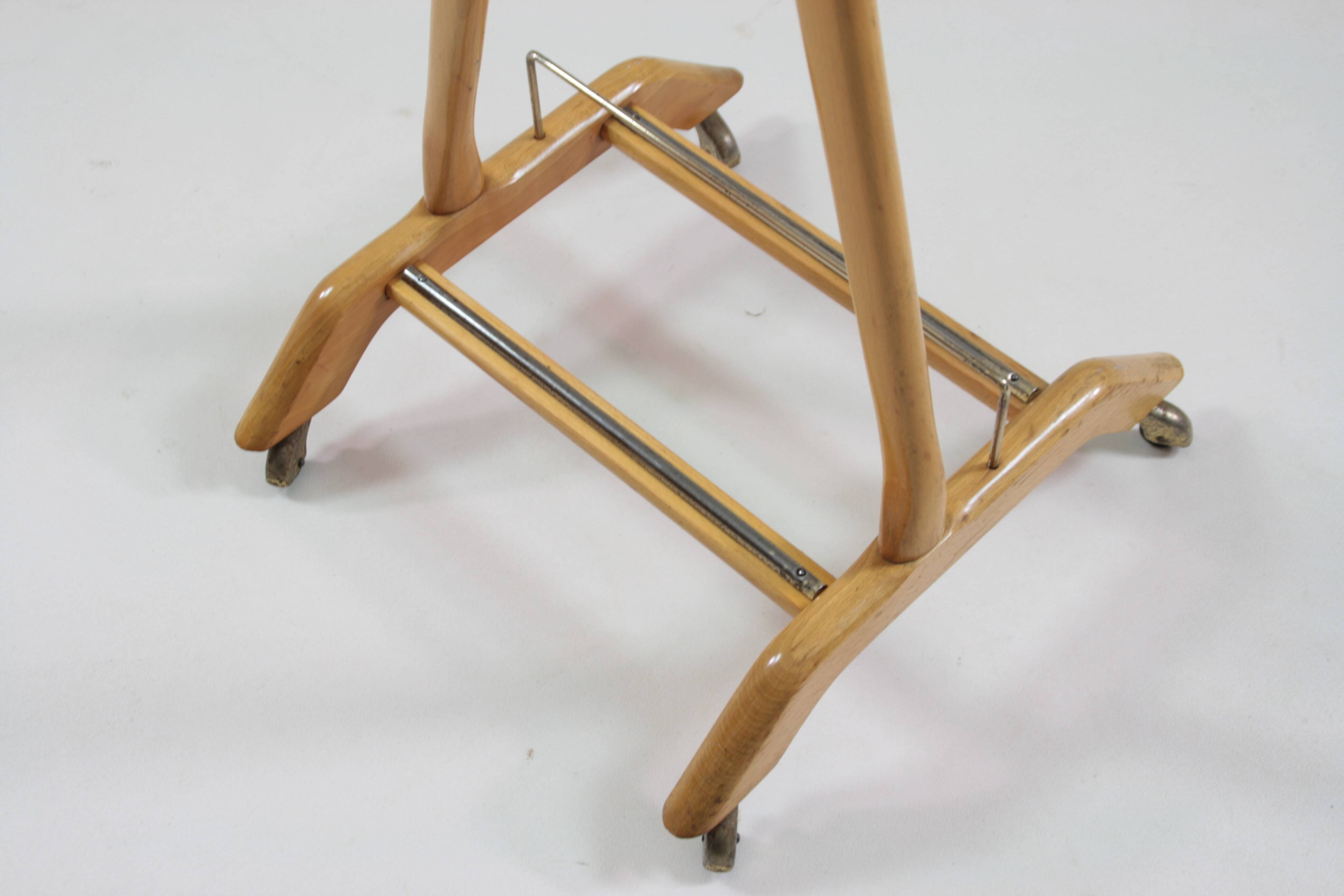 Vintage Italian beech valet by Ico Parisi for Fratelli Reguitti, 1950s