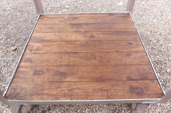 Table industrielle fer et bois
