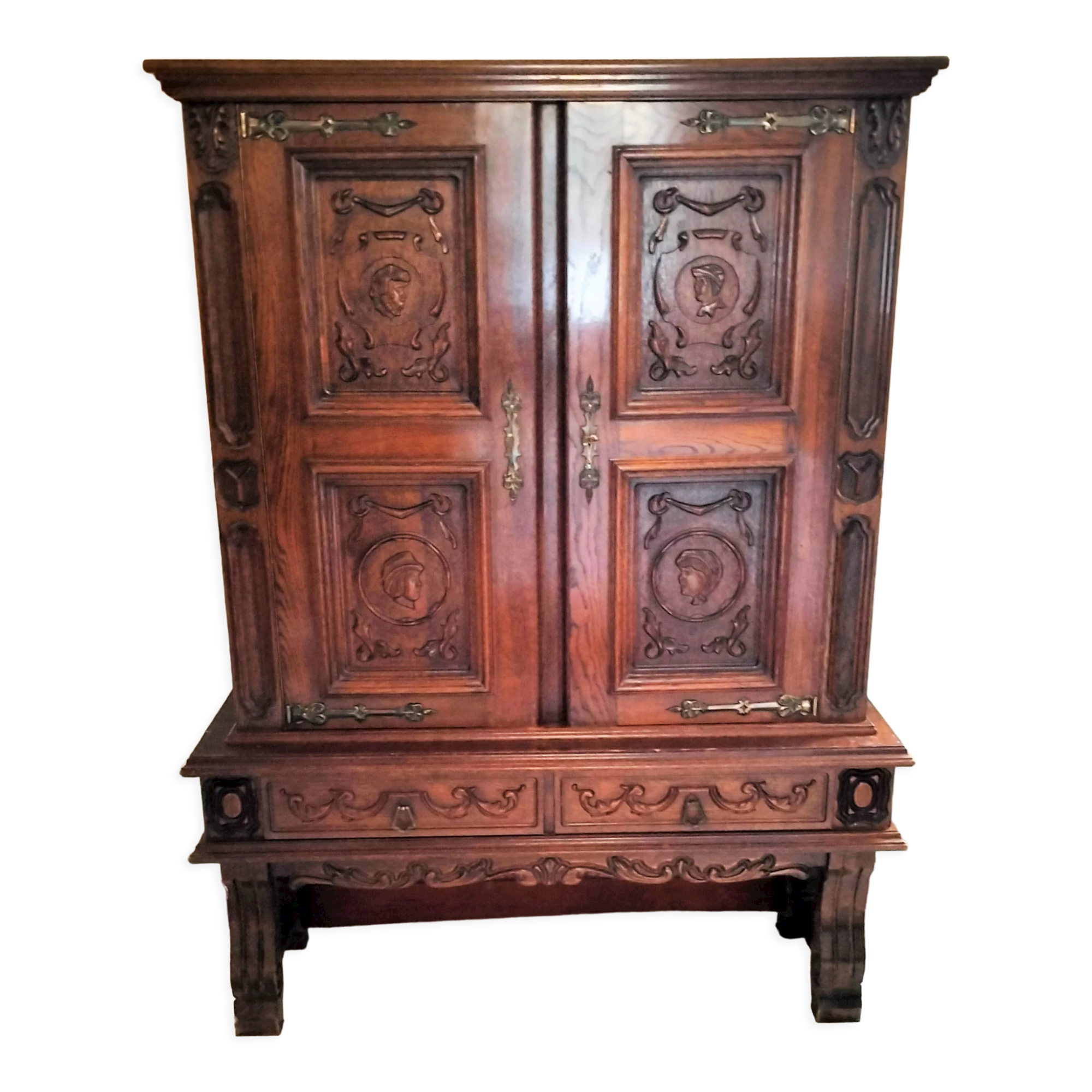Meuble deux corps style renaissance