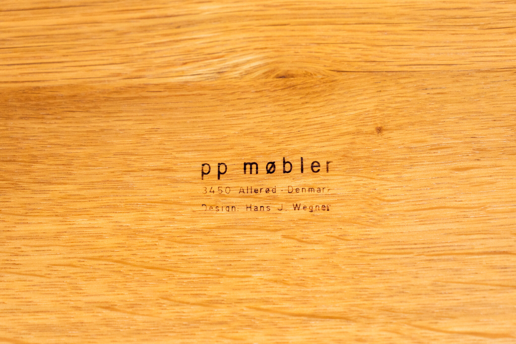 Table basse en chêne par Hans J. Wegner pour PP Møbler