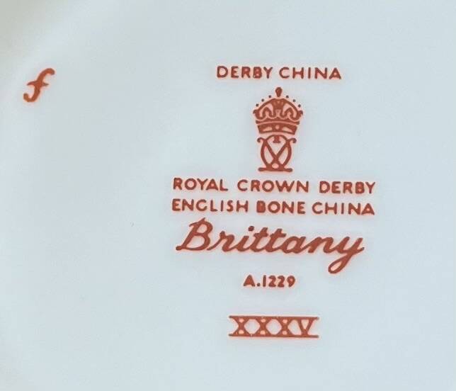 6 tasses à thé en porcelaine anglaise