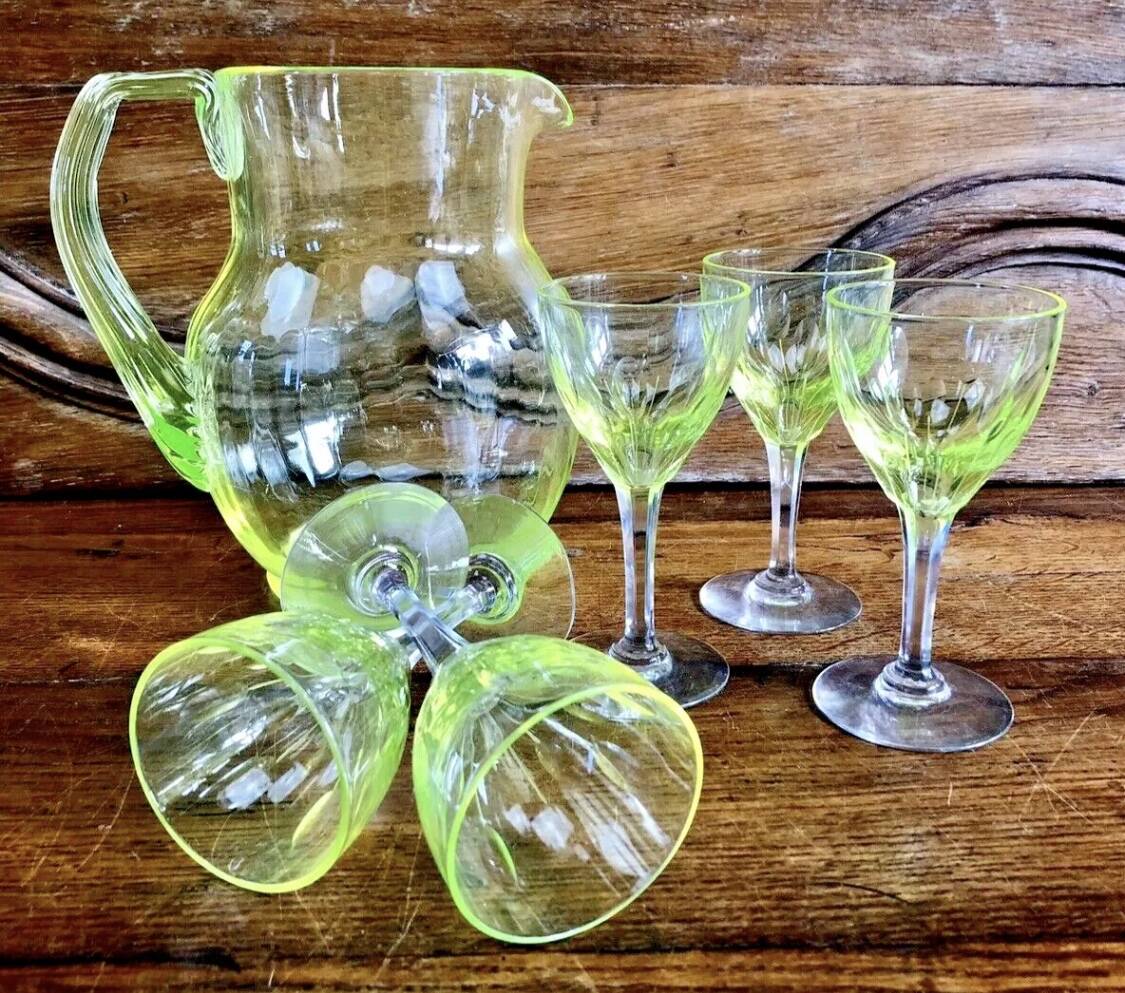 Old large pitcher carafe pot water jug in uraline