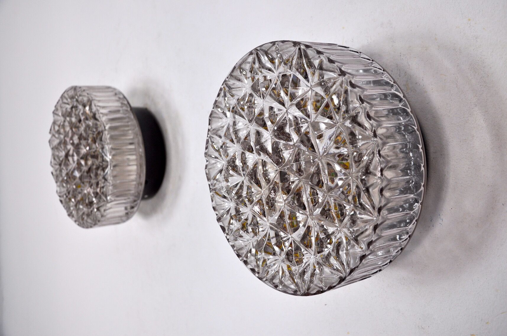 Pair of peris andreu wall lamps, purple cut glass, spain, 1970