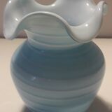 Glass vase blue and white breath