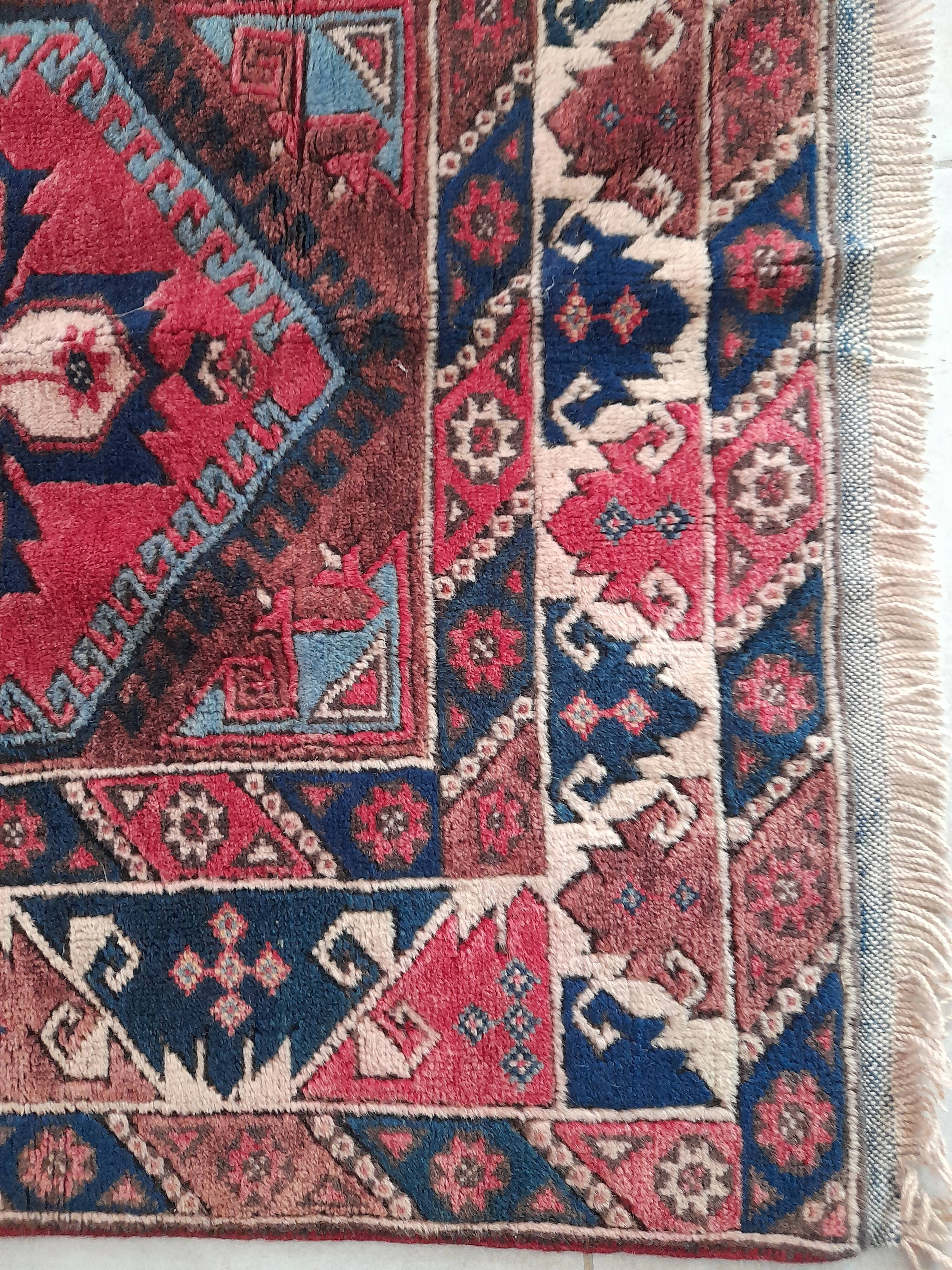 Handmade carpet 186x112 cm
