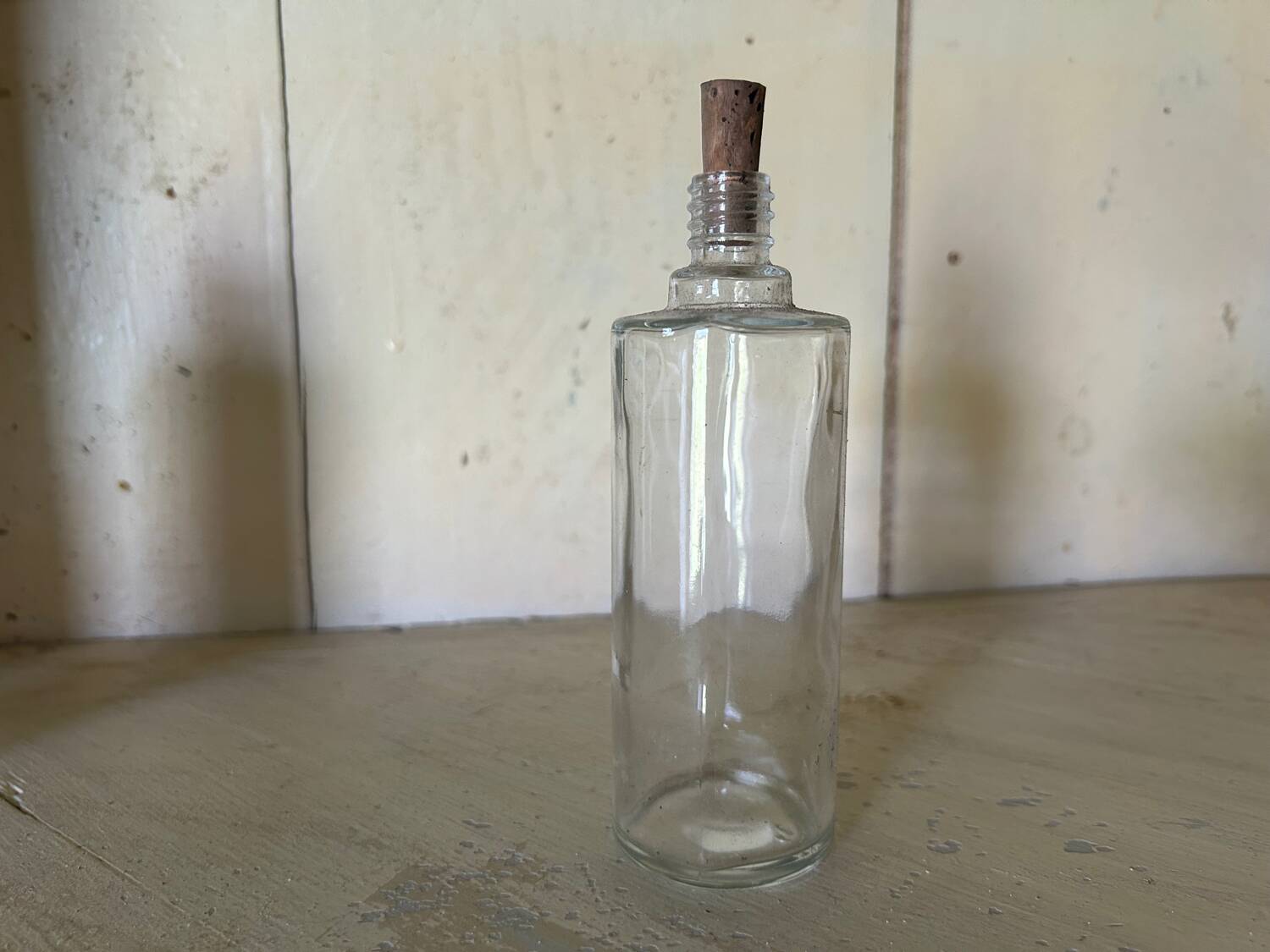 Glass bottle