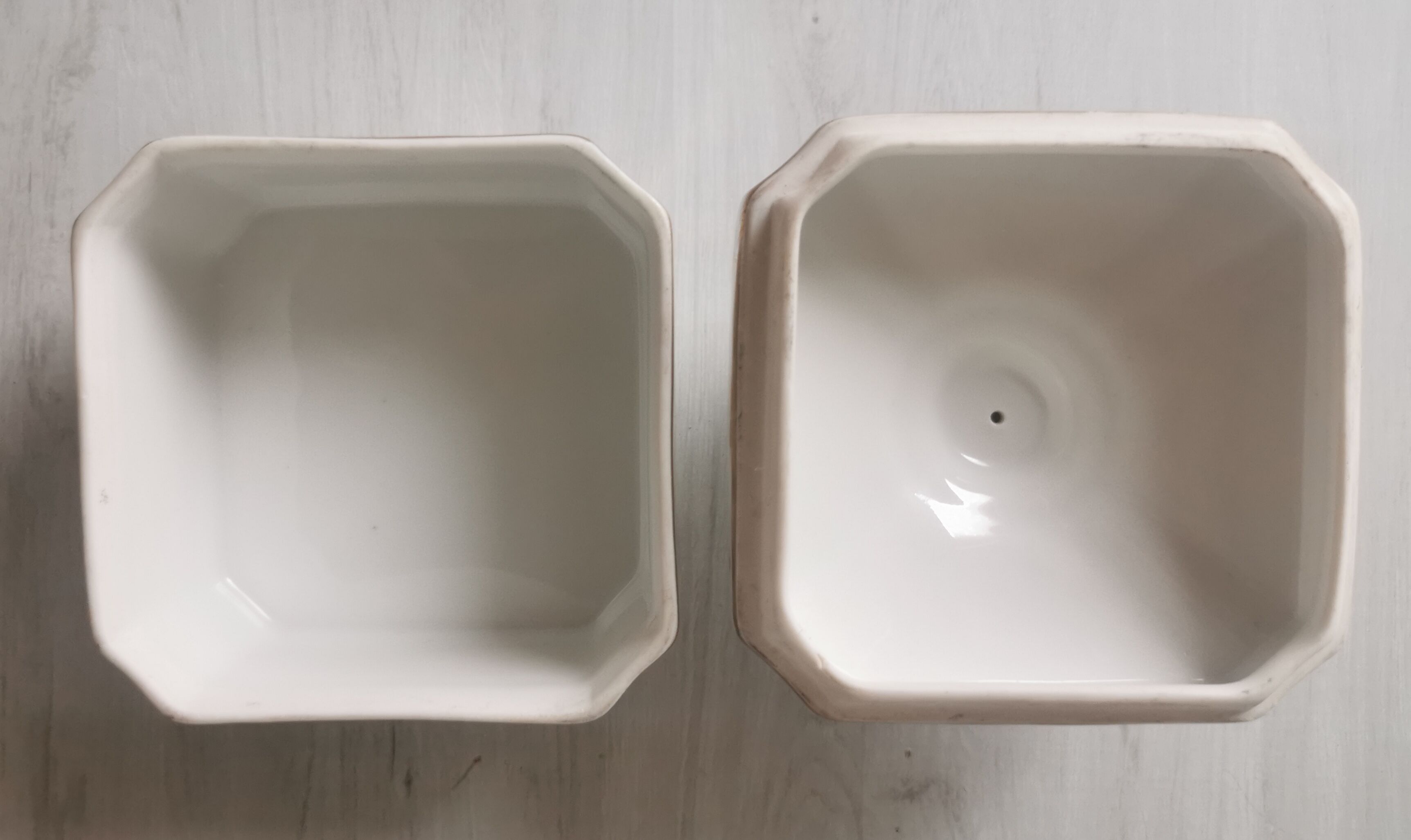 Porcelain bonbonnièree de Limoges