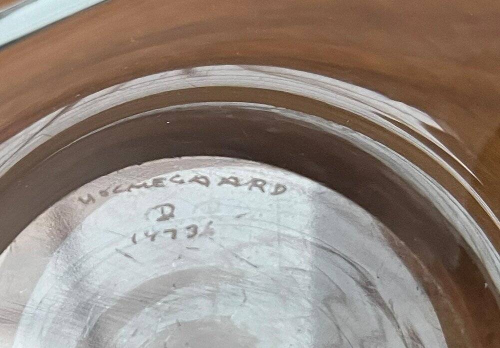 Danish glass bowl from the mid-century by Per Lütken for Holmegaard, 1960s.