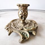 Deux bougeoirs à mains ancien en bronze doré ciselé