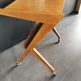 Serving table