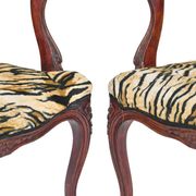 Paire de fauteuils cabriolet de style Louis XV