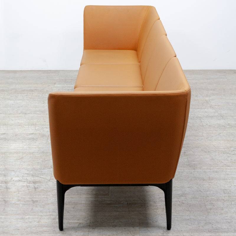 4-seater Social canapé in faux leather published by Pedrali.