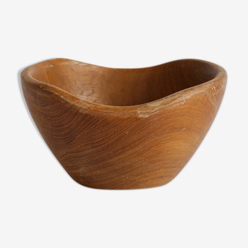 Solid wood bowl