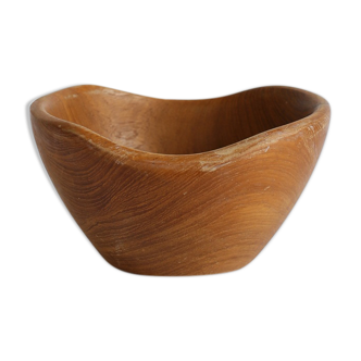 Solid wood bowl