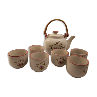 Vintage korean teapot with 6 cups
