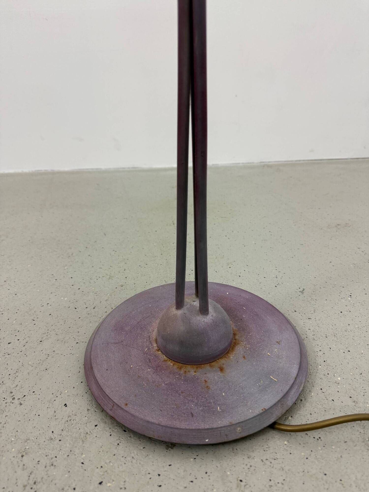 Lampadaire artisanal en métal patiné, années 1980