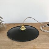 Suspension in black & white enamelled sheet metal