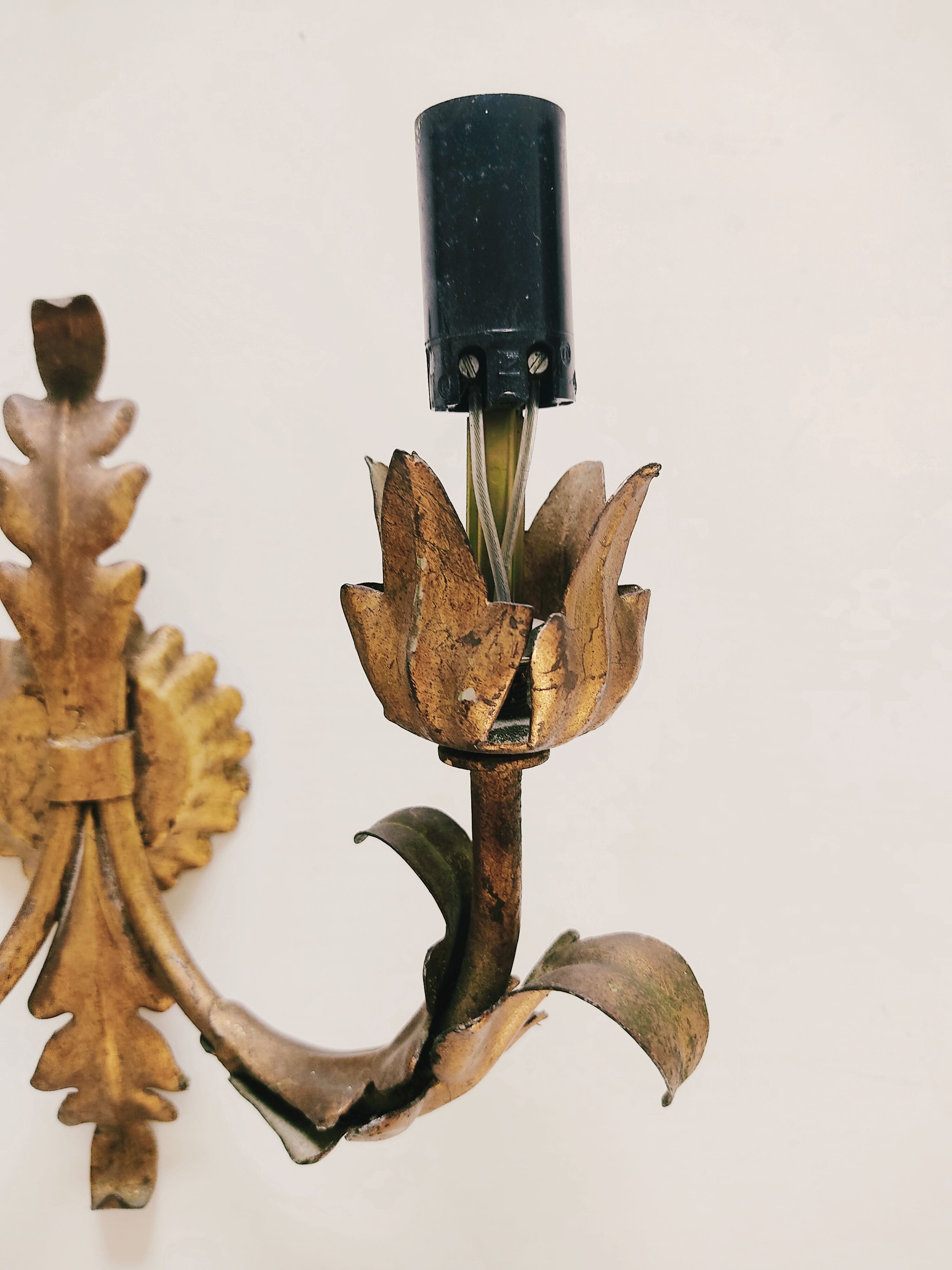 Golden Italian wall lamp