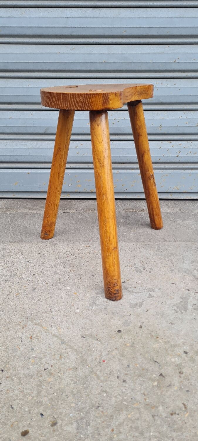 Tripod stool