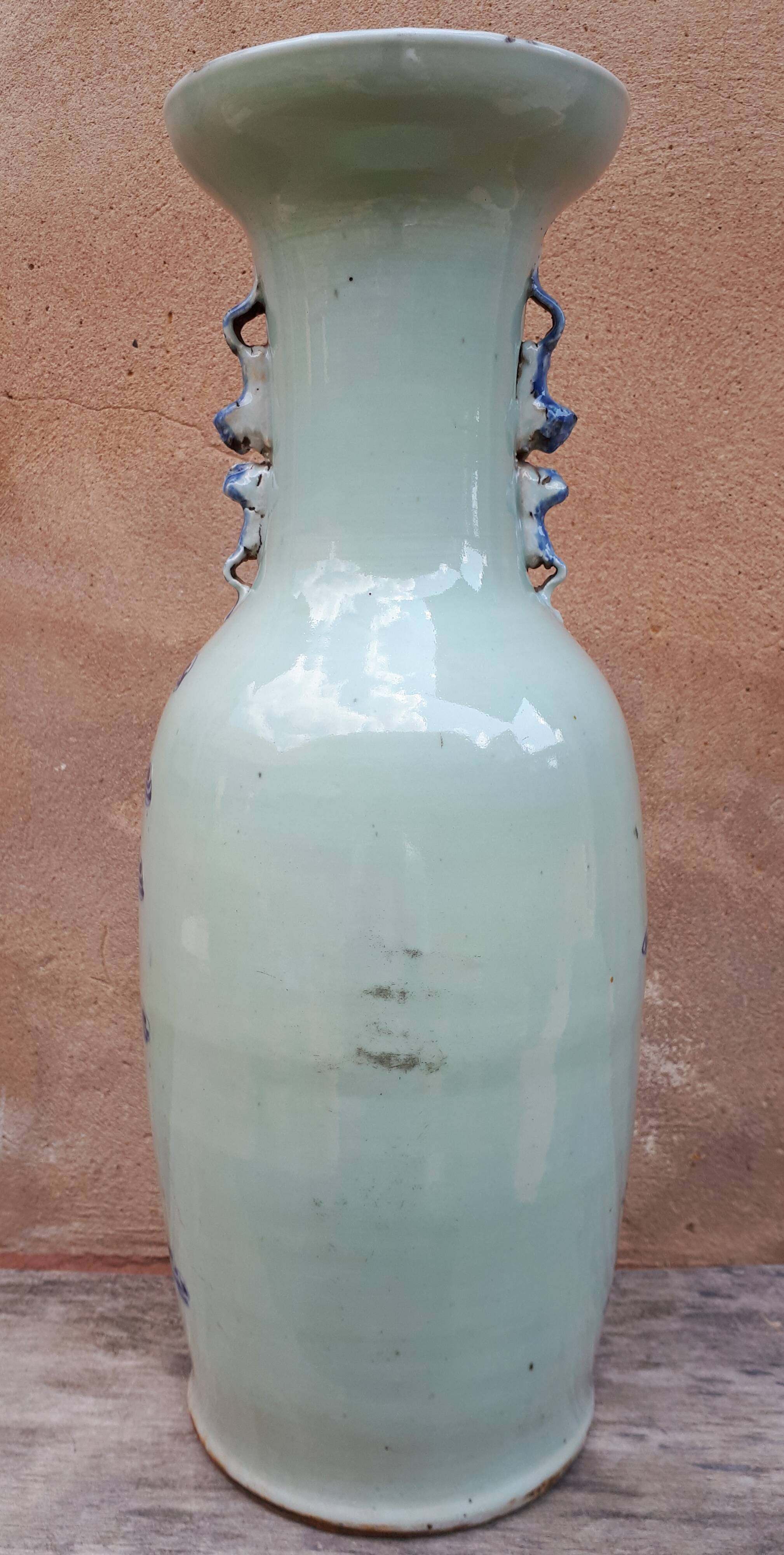 Large Chinese Celadon Vase with Shishi Decor, 19th Century China