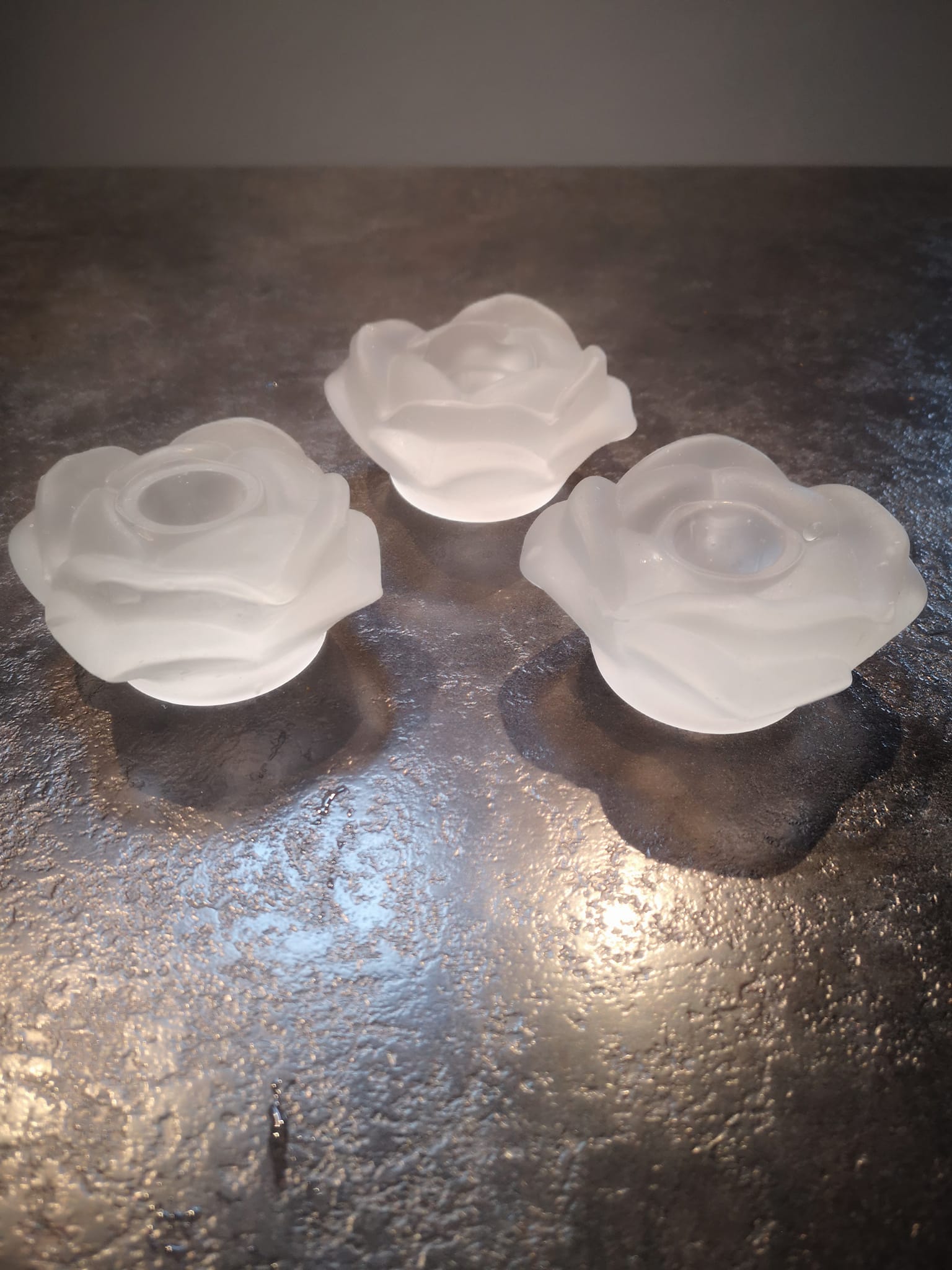 Lot de 3 bougeoirs en pâte de verre période Art déco 1930