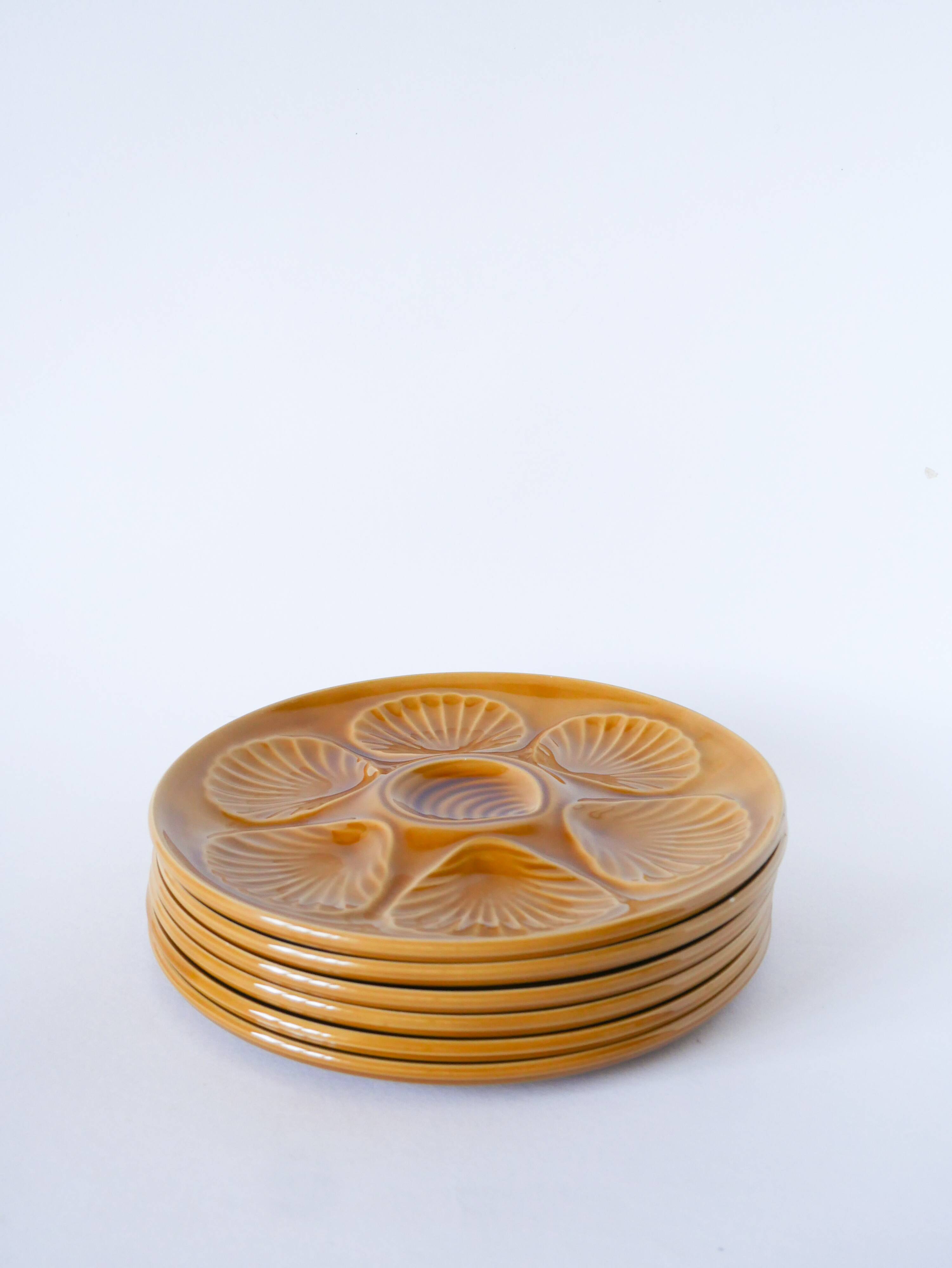 Set of 6 Moulins des Loups oyster plates, Mustard, 1960