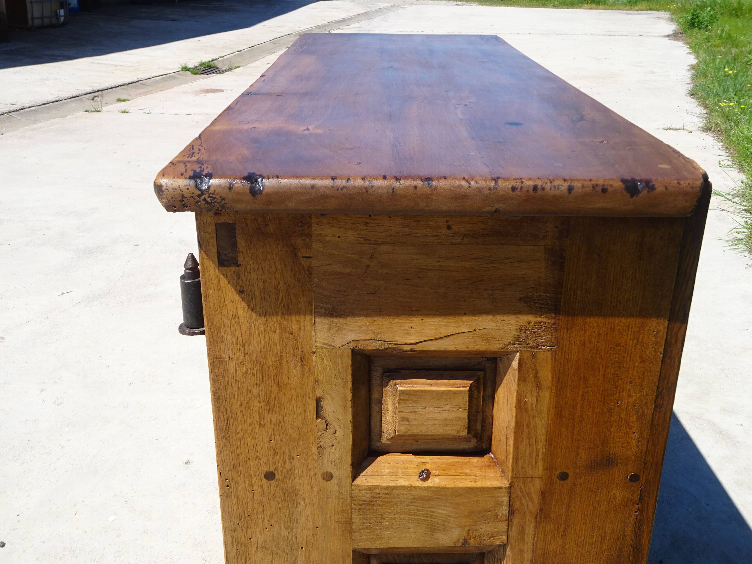 Old Tuscan sideboard, shallow depth