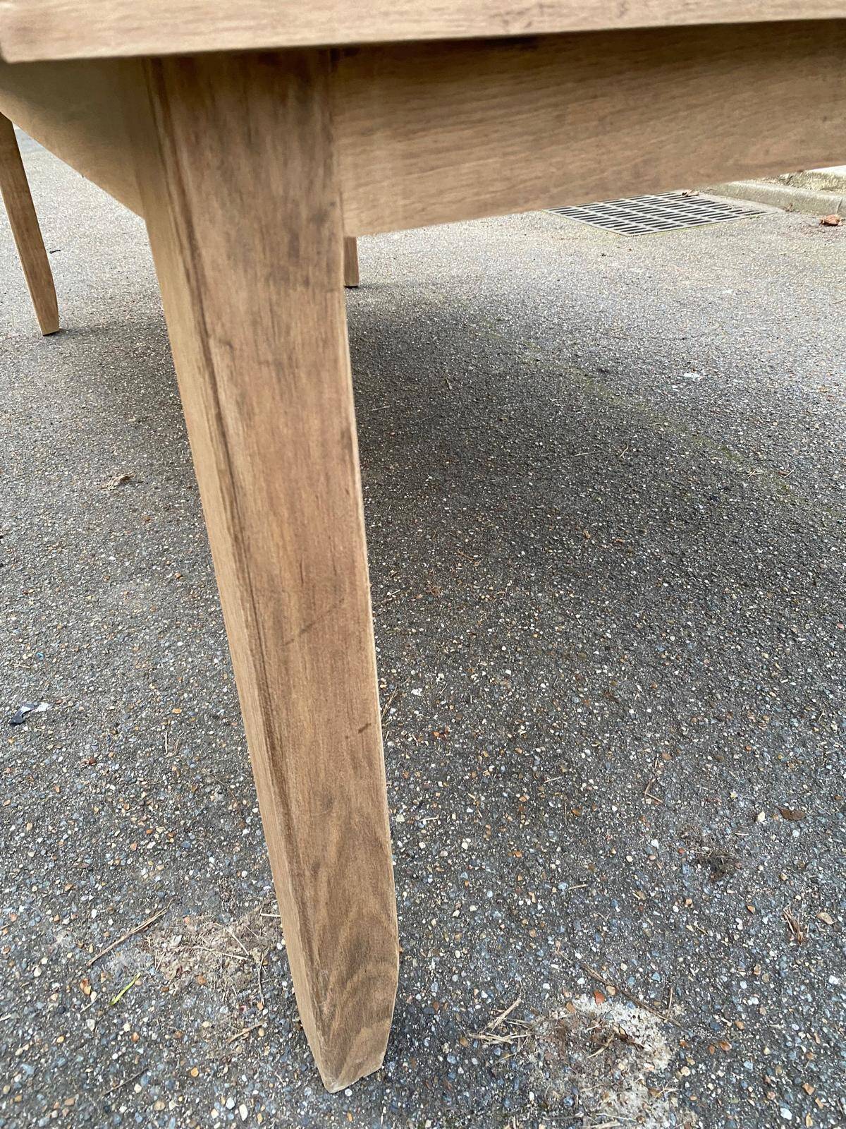 Renovated extendable farmhouse dining table in solid oak from the 19th century, 250-350.