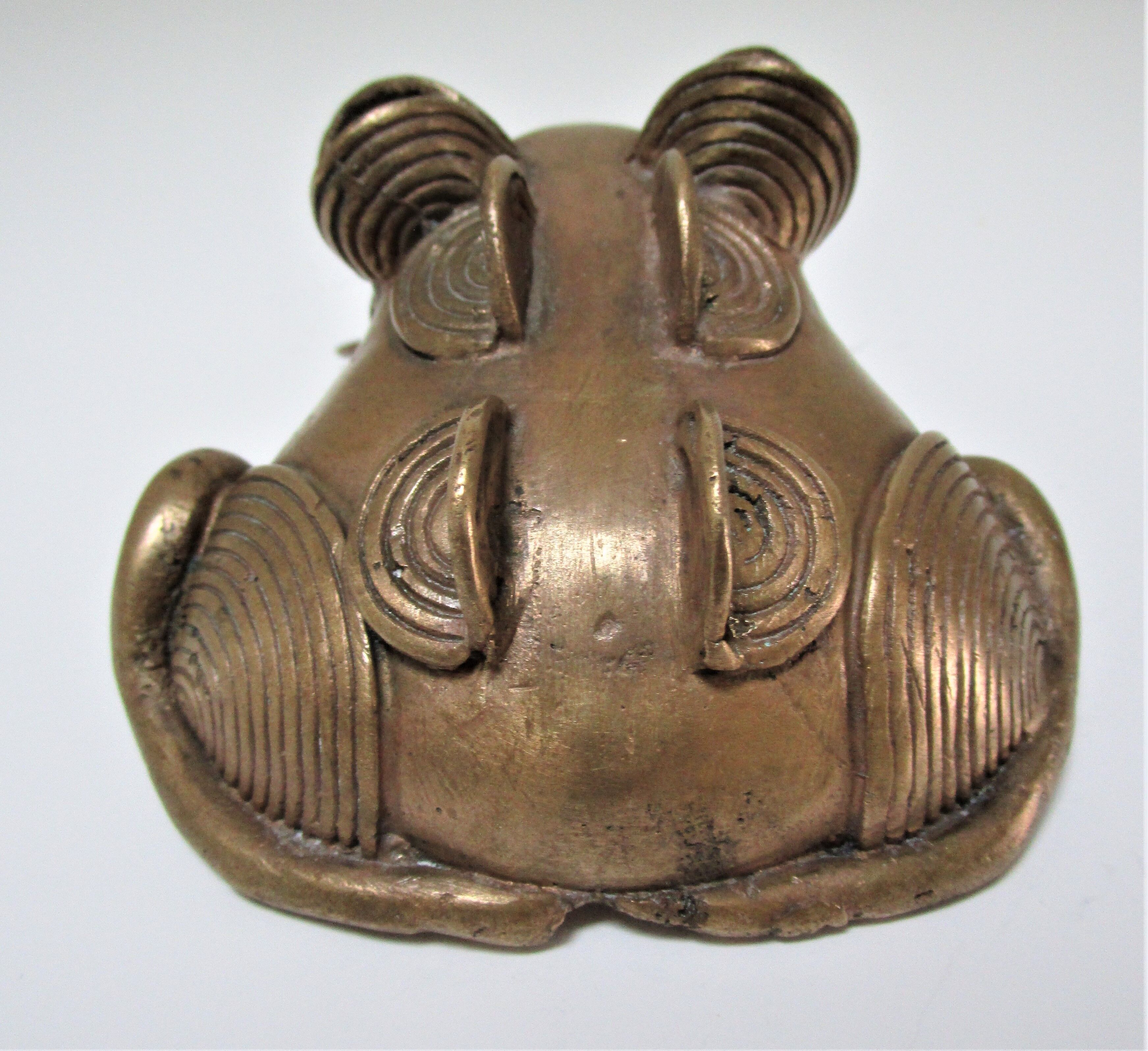 Sculptural frog brass vintage African art