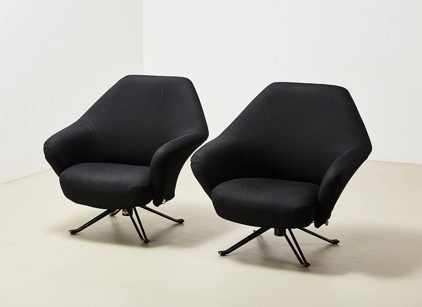 Osvaldo Borsani Pair of P32 Lounge Chairs for Tecno Italy 1956