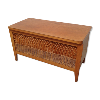 Chest bench in wood and vintage rattan