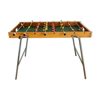 Foldable vintage table football