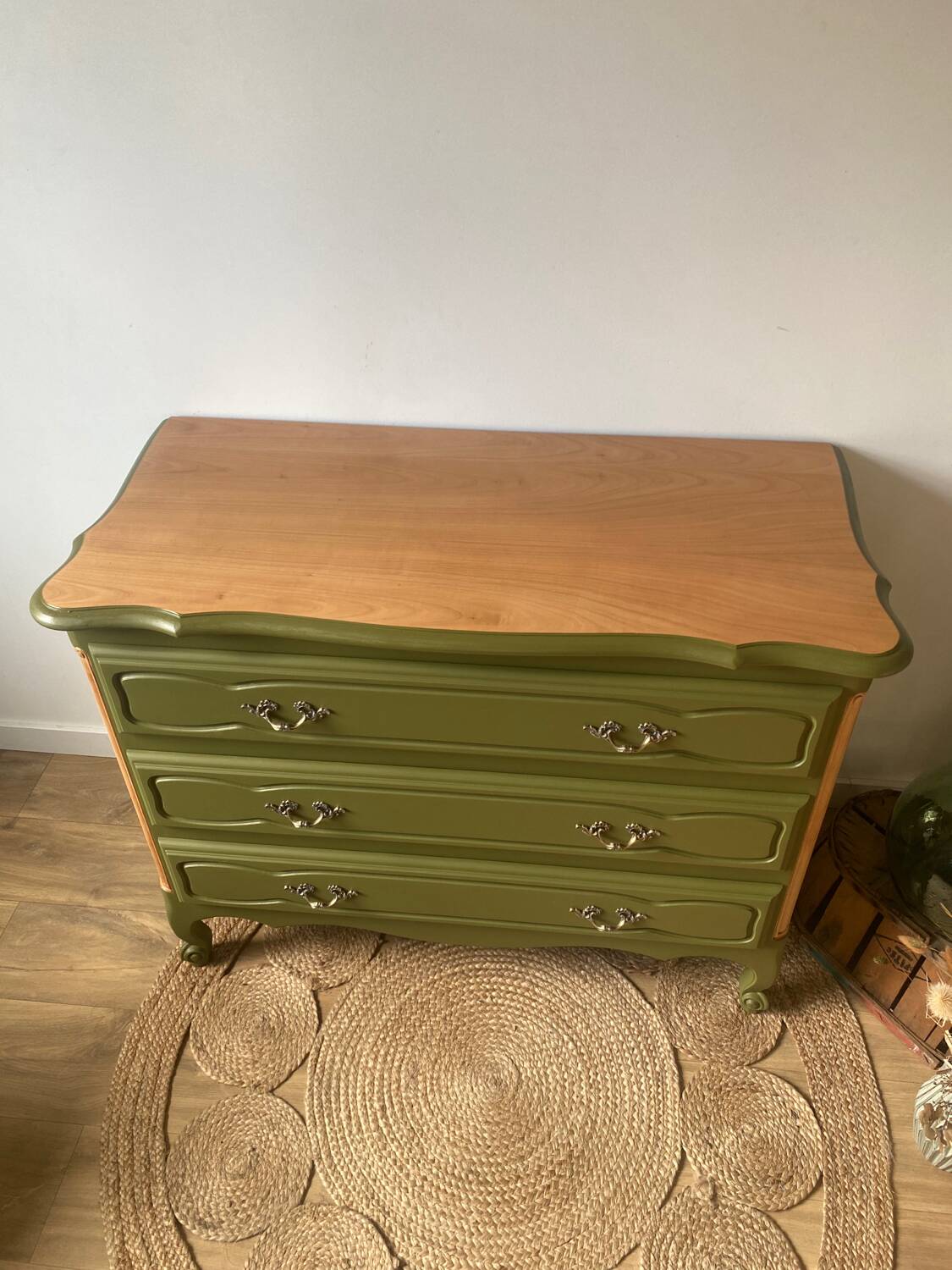 3-drawer chest of drawers redesigned in woody green and wood