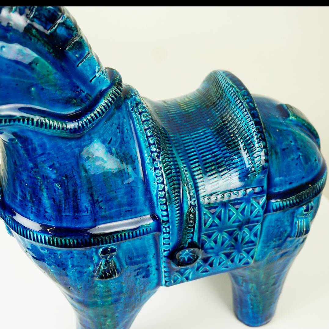 Italian ceramic horse Rimini Blu from the mid-century by Aldo Londi for Bitossi.