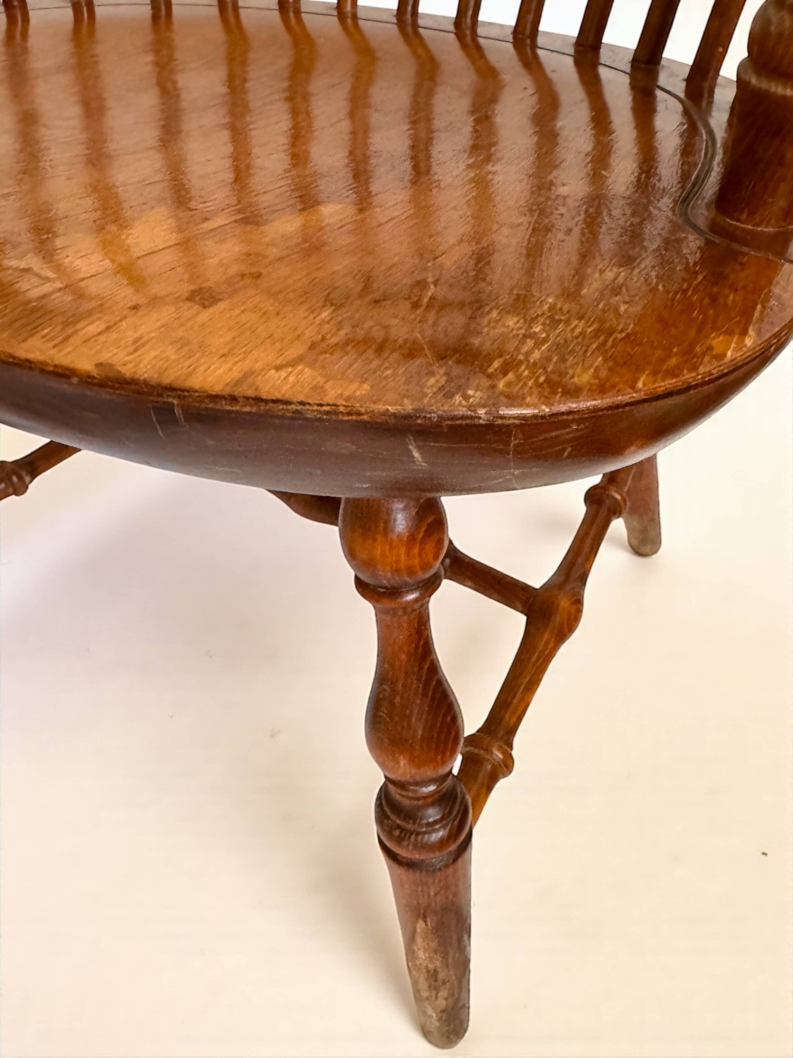 Paire de fauteuils anglais Windsor à barrettes (années 60)