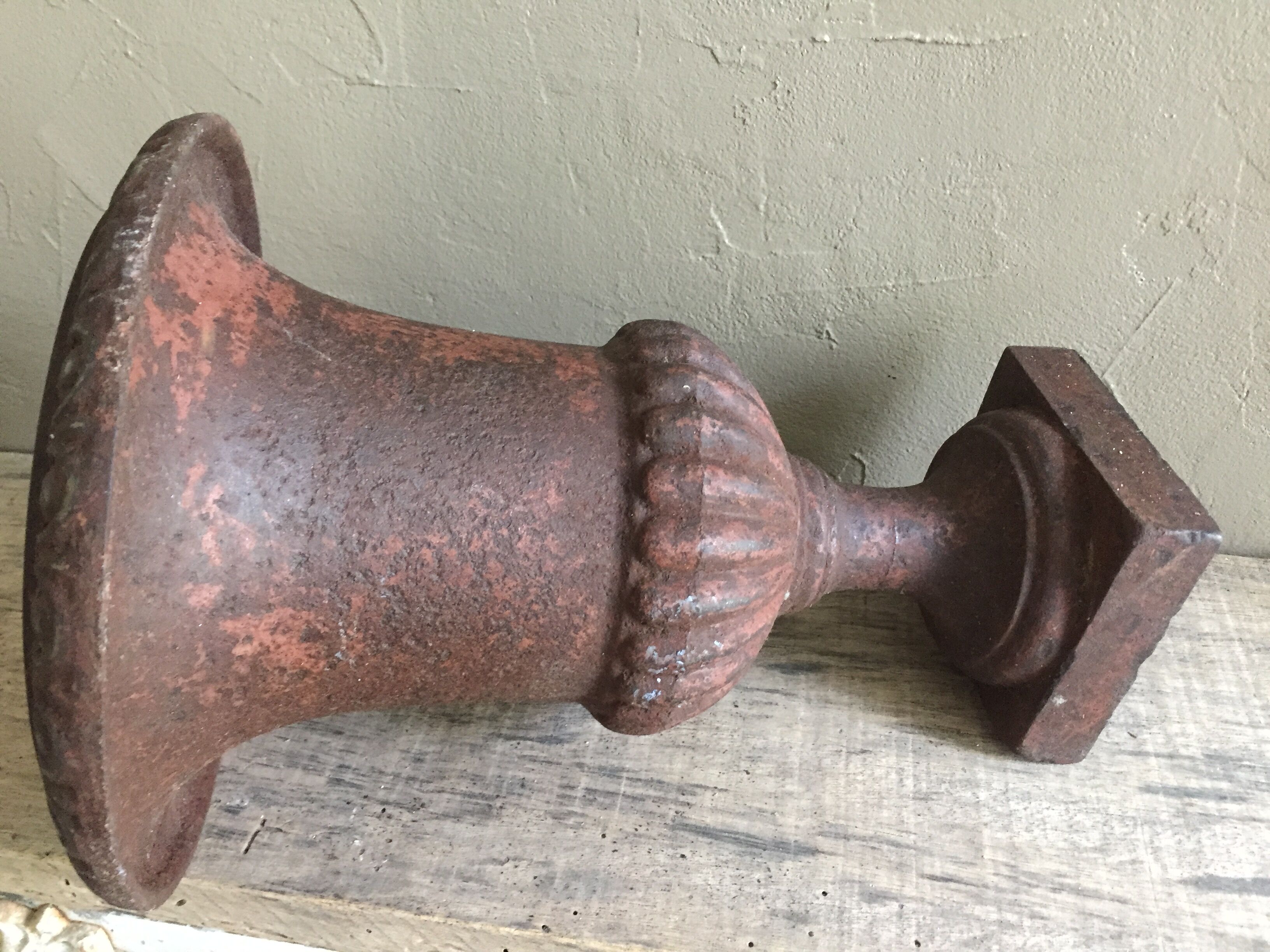 Medici vase for the interior or garden