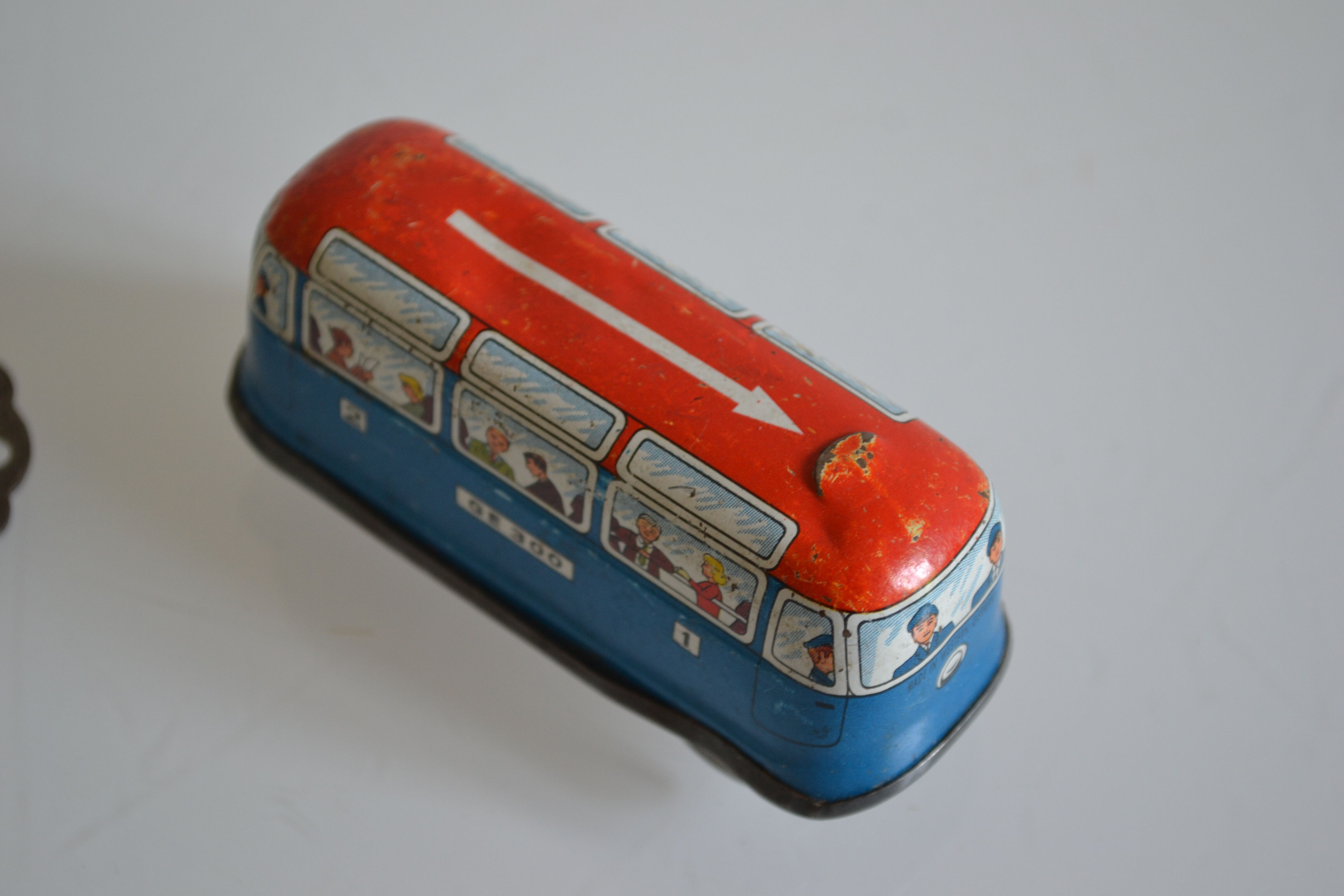 1950 vintage mechanical bus