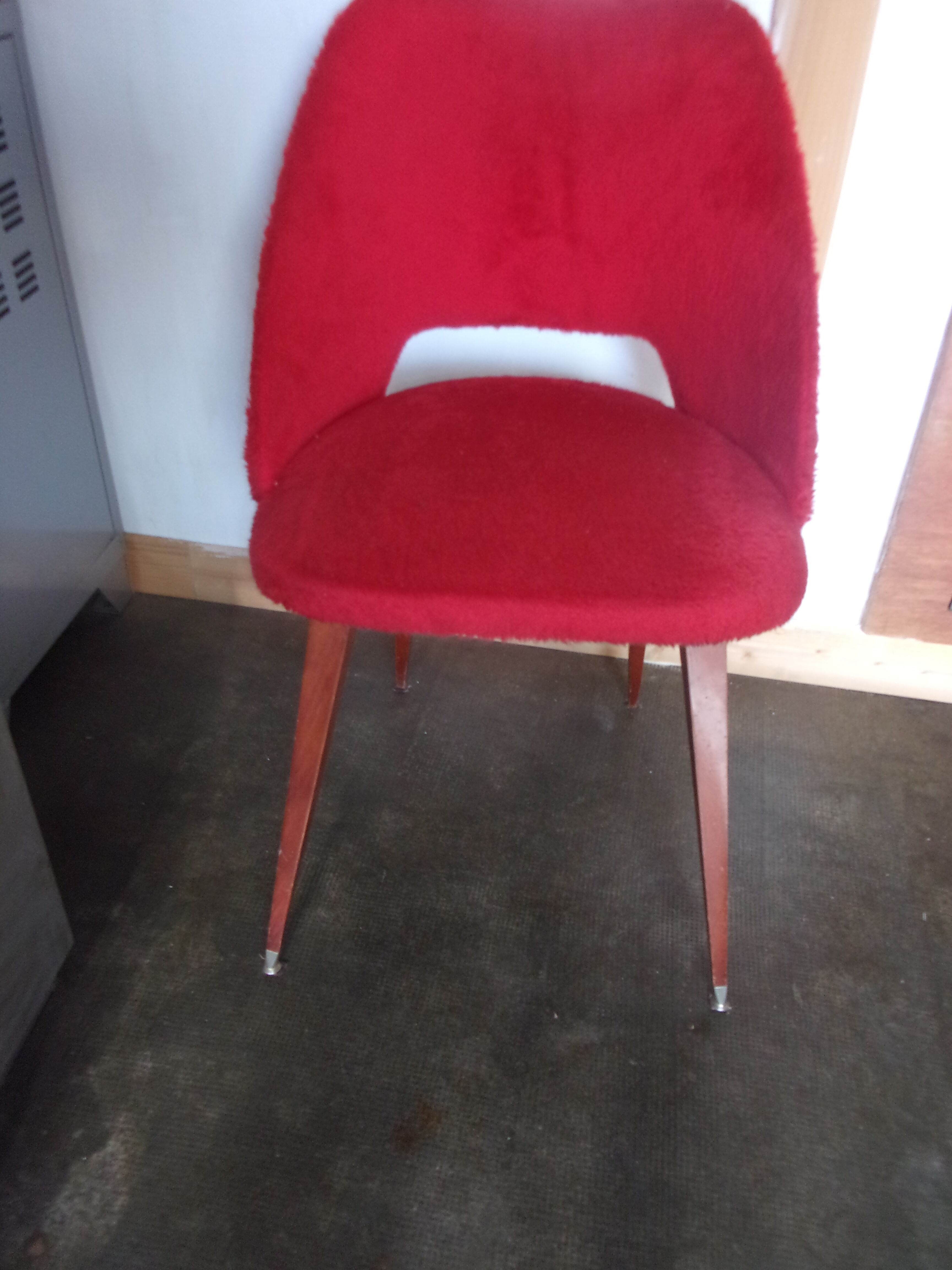 red moumoutte fabric chair 1960