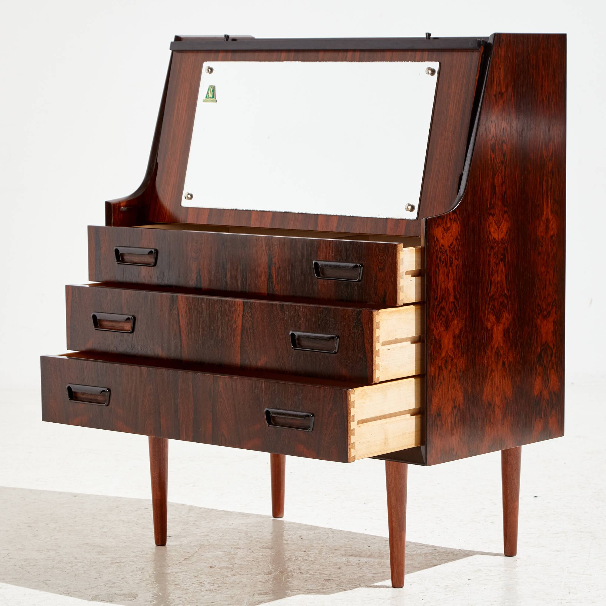Bureau en palissandre restauré par arne wahl iversen pour vinde møbelfabrik