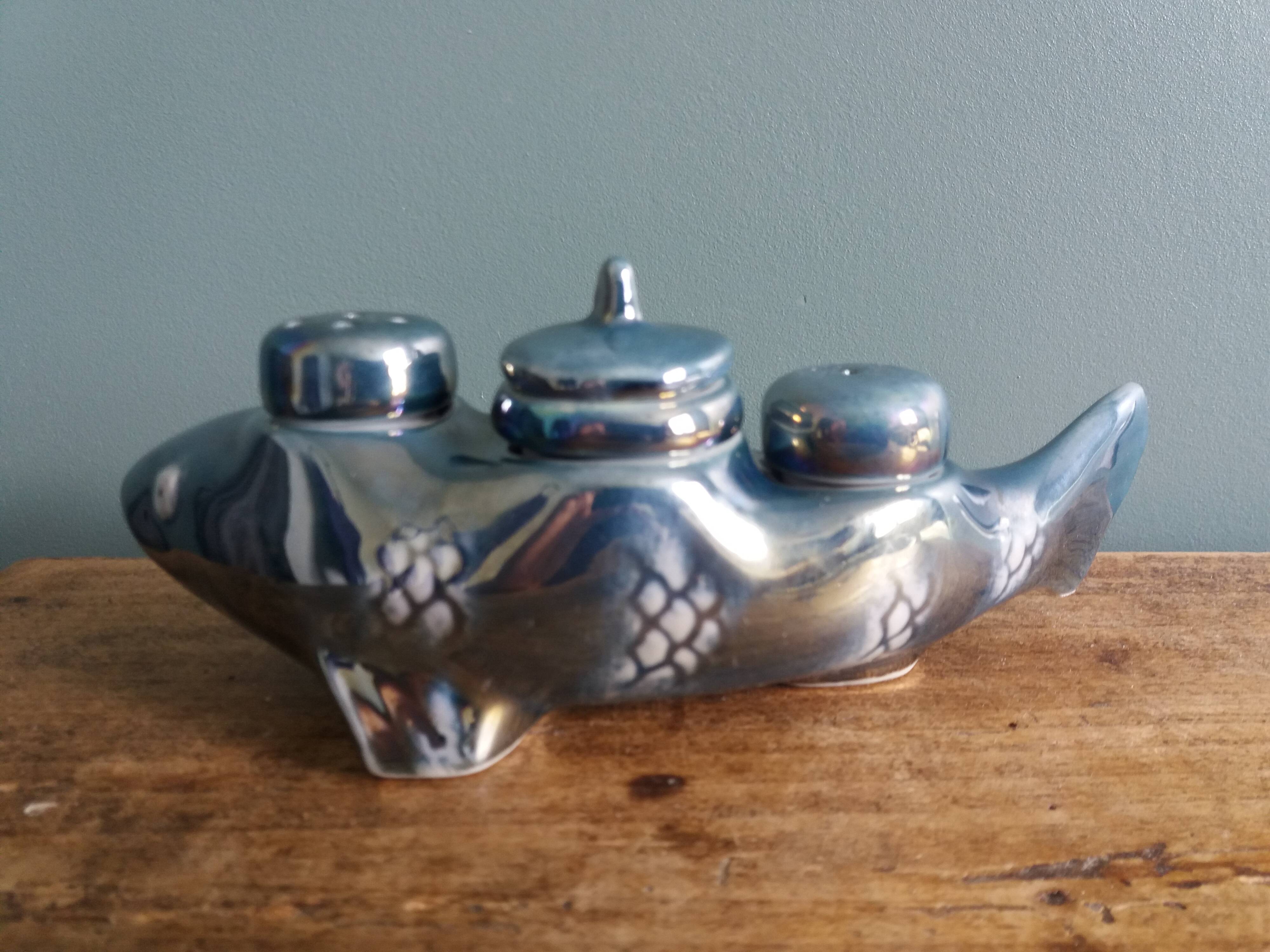 Zoomorphic salt and pepper shaker, porcelain fish