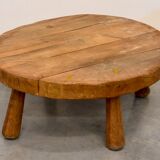 Coffee table brutalizes oak