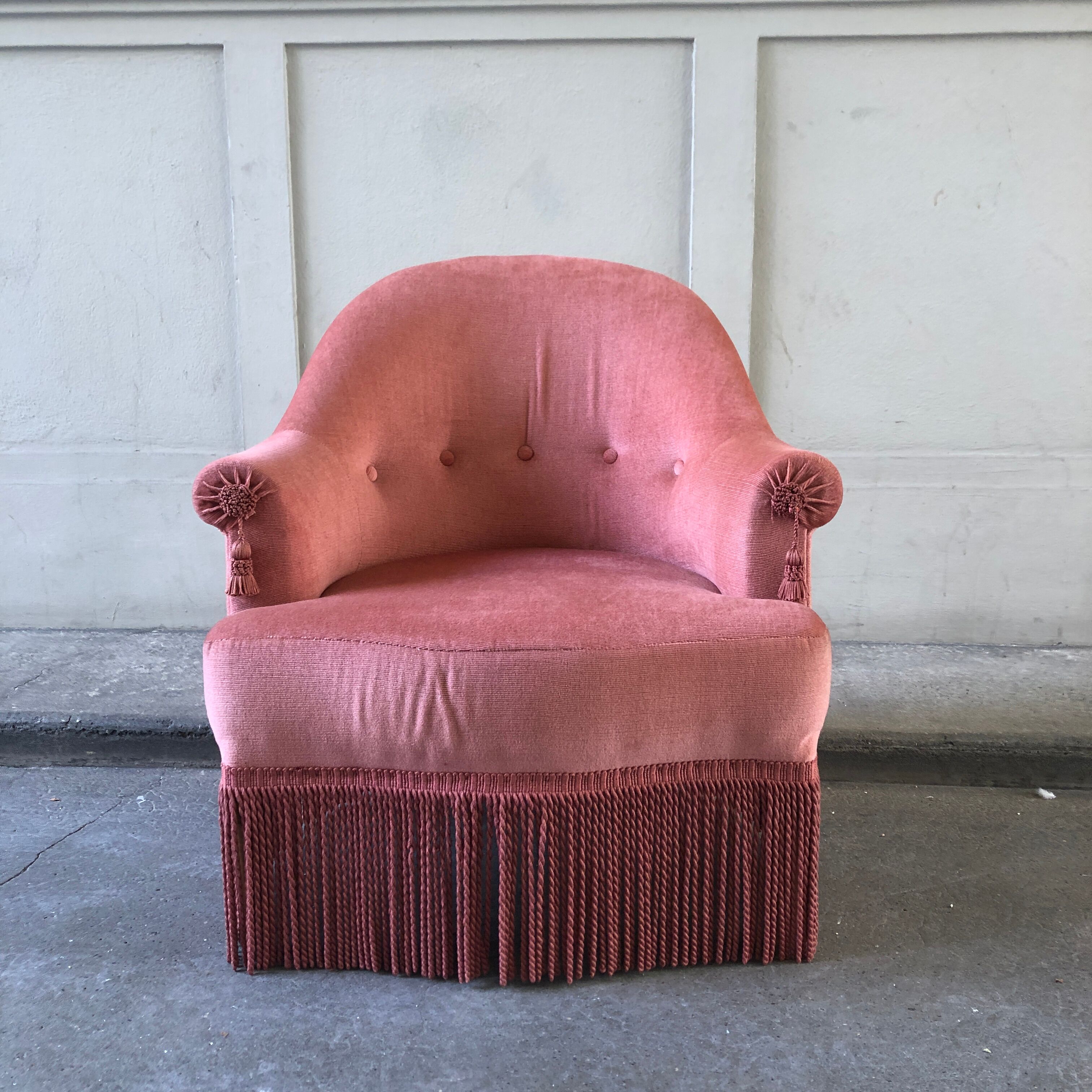 Toad armchair