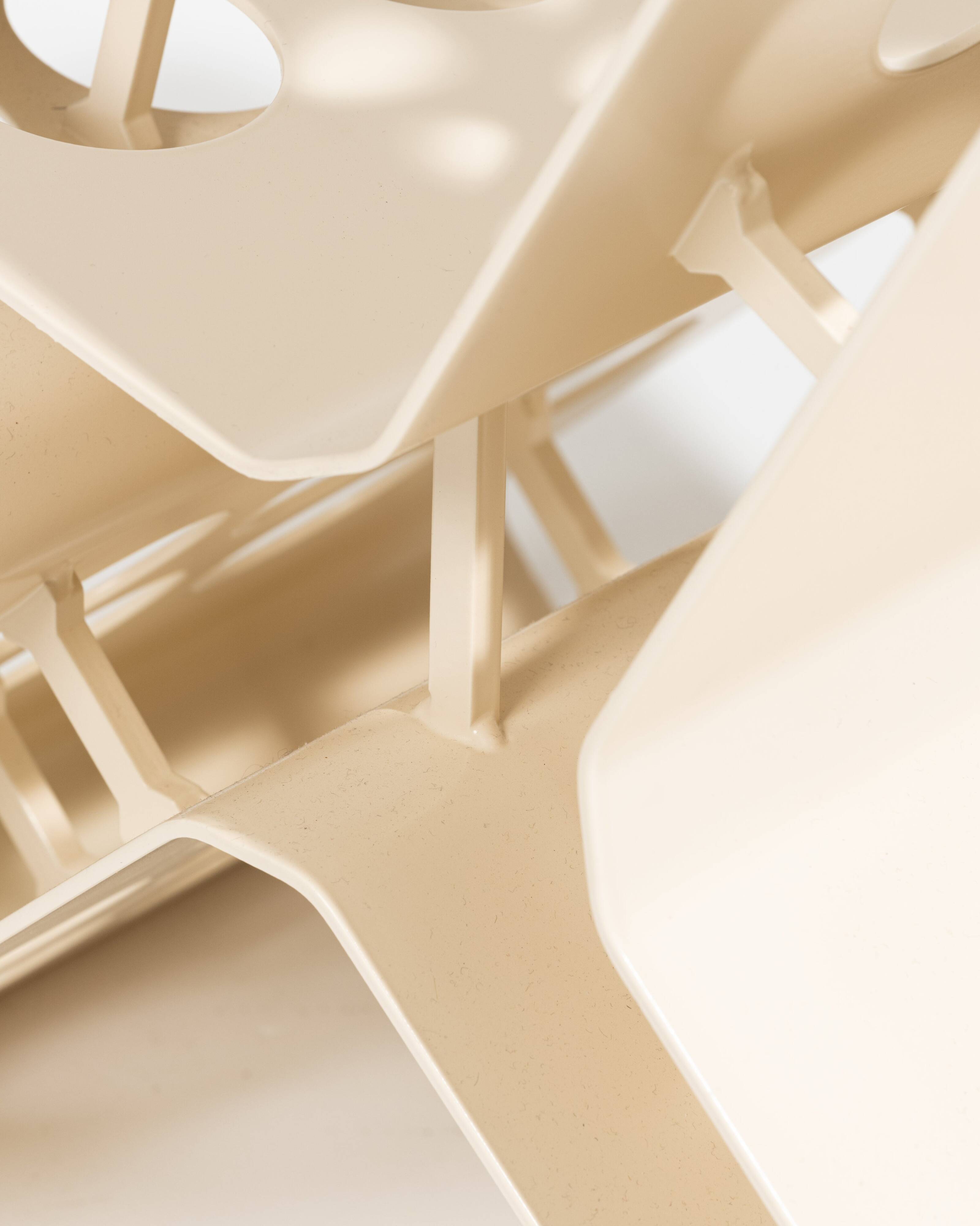 "DKR" CHAIR